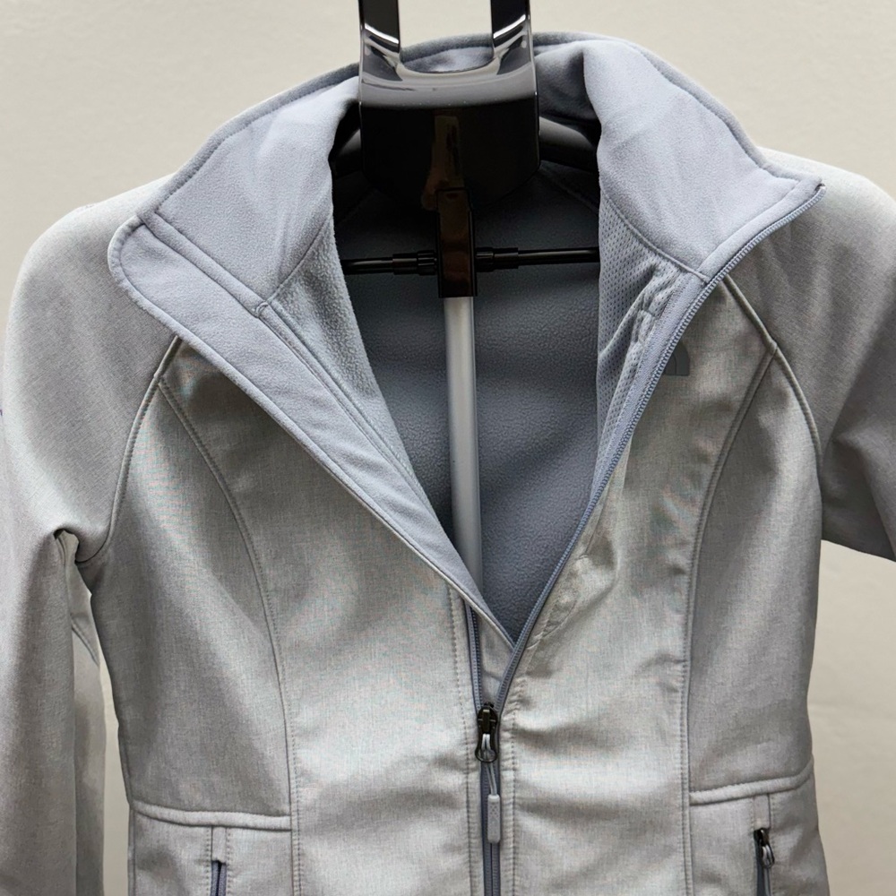 The North Face Women’s Apex Bionic Softshell Jacket – Gray - Picture 5 of 12